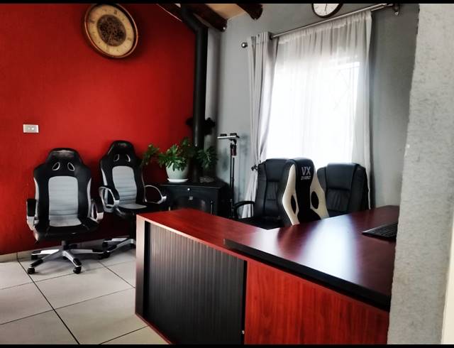 3 BEDROOM HOUSE FOR SALE IN BRACKENDOWNS